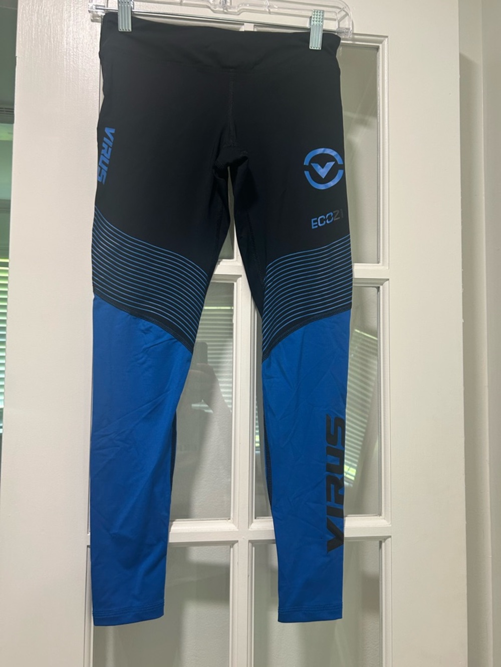 Virus ECO21 Compression Leggings in Black & Blue